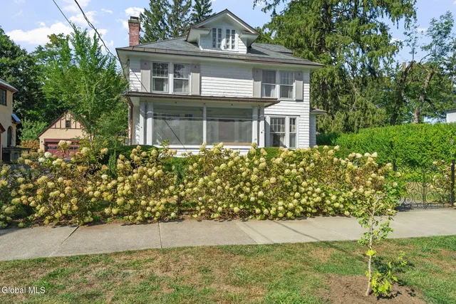 $1,700,000 | 39 5th Avenue, Saratoga Springs, NY 12866