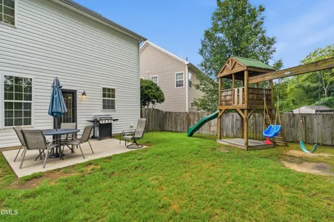$450,000 | 6220 Amber Bluffs Crescent, Raleigh, NC 27616