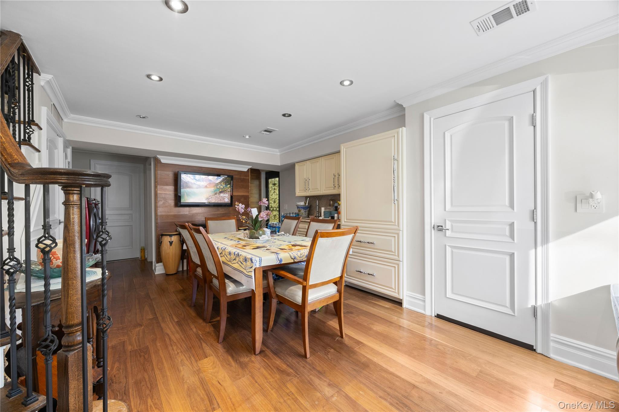 229 Ditmars Street Bronx, NY 10464 - Photo 10 of 22