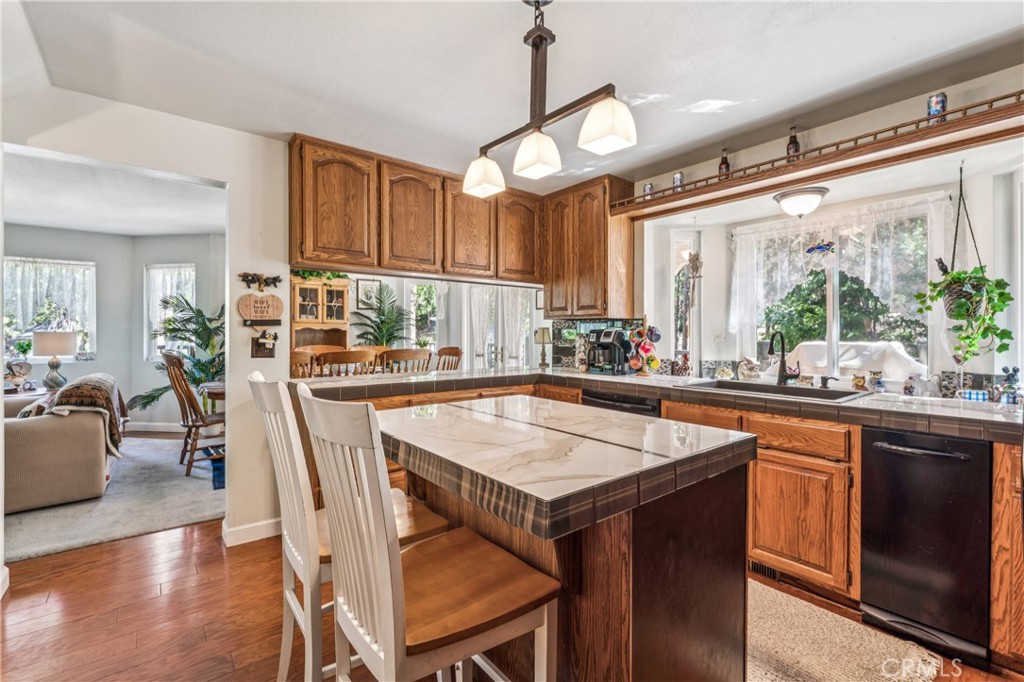 628 Grass Valley Road Lake Arrowhead, CA 92352 - Photo 15 of 64