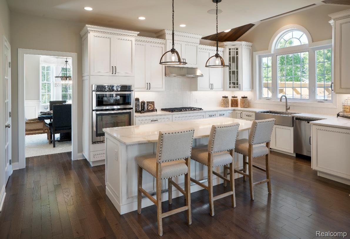 Well-appointed kitchen 