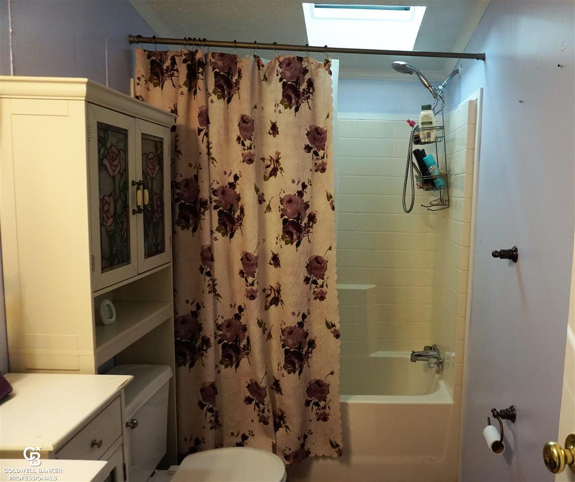 3351 Wade Road Capac, MI 48014 - Photo 14 of 34 50051092-13.JPG