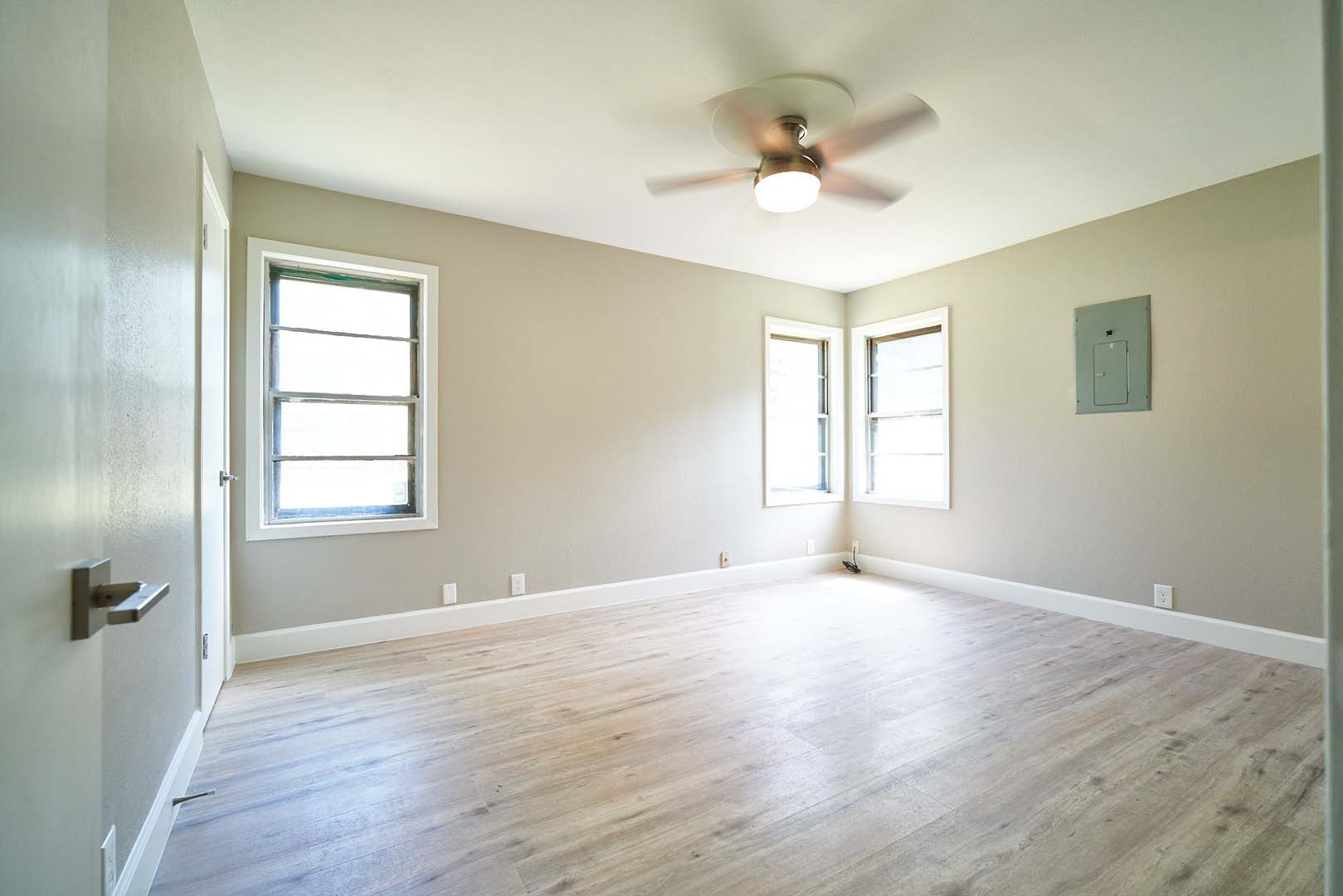 5315 Beechnut Street Houston, TX 77096 - Photo 12 of 16