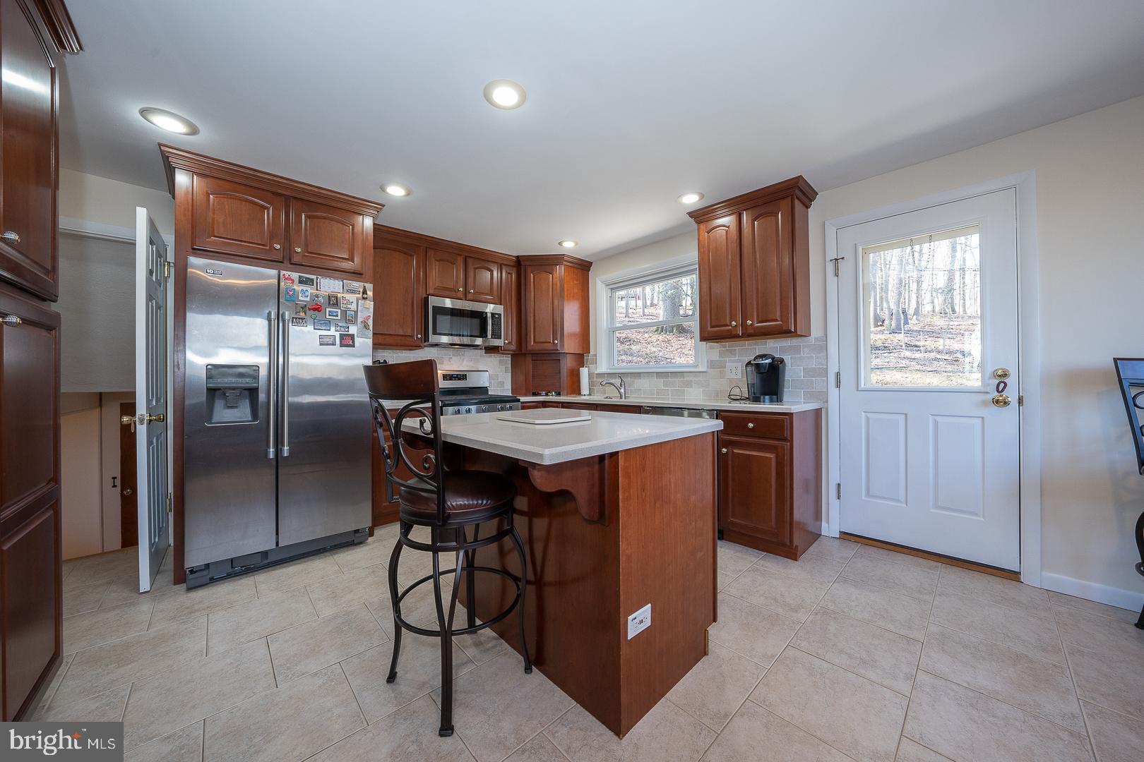 564 Forest Road Wayne, PA 19087 - Photo 13 of 61 Kitchen