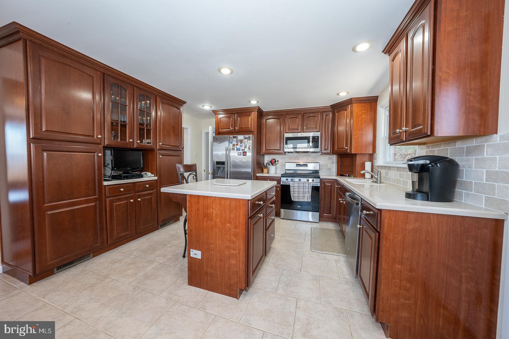 564 Forest Road Wayne, PA 19087 - Photo 20 of 61 Island kitchen