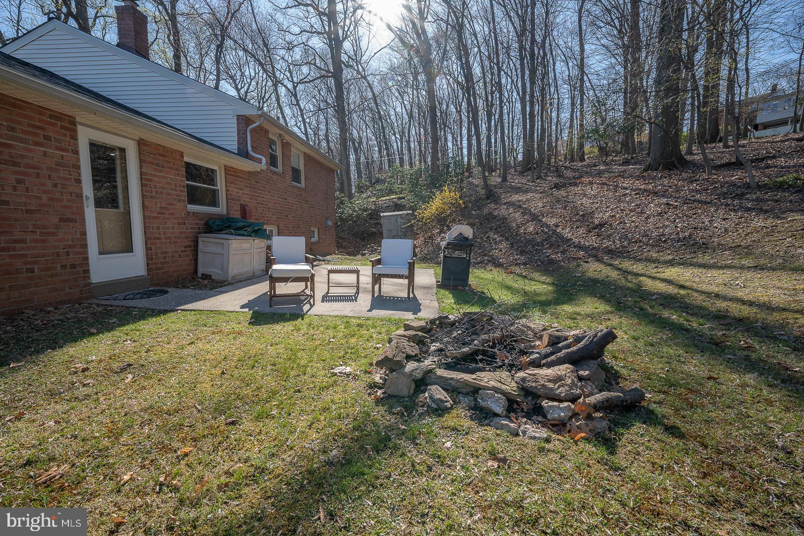 564 Forest Road Wayne, PA 19087 - Photo 50 of 61 Firepit