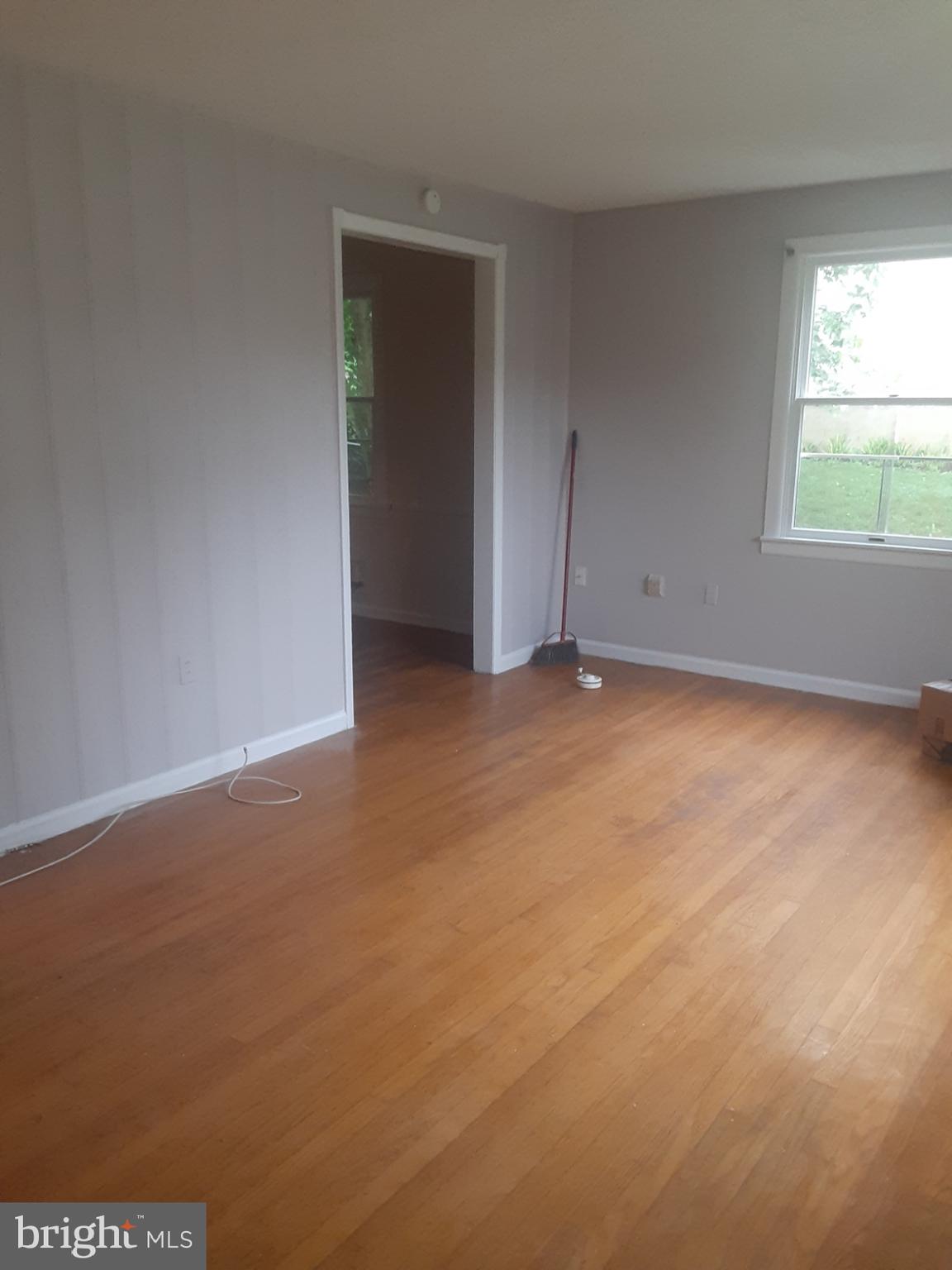 825 Templecliff Road Pikesville, MD 21208 - Photo 4 of 8