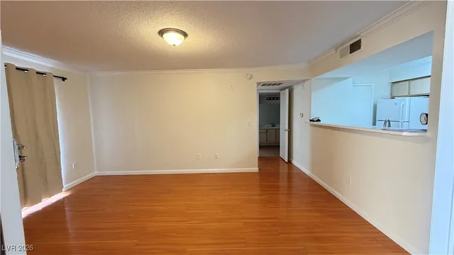 $1,125 | 8101 West Flamingo Road, Unit 1033, Las Vegas, NV 89147