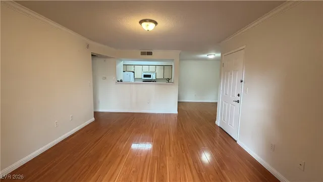 $1,125 | 8101 West Flamingo Road, Unit 1033, Las Vegas, NV 89147