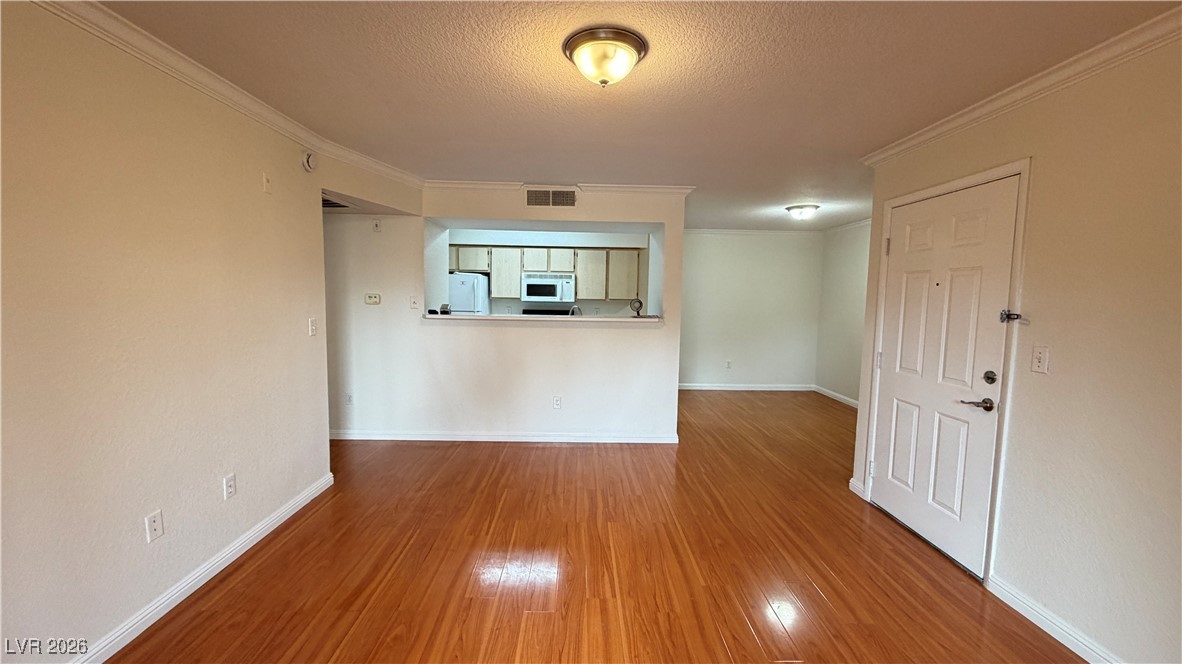 8101 West Flamingo Road, Unit 1033 Las Vegas, NV 89147 - Photo 5 of 13