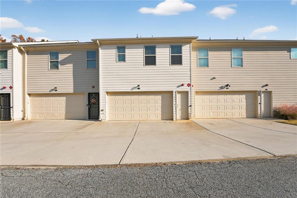 3369 Hidden Stream Court Stockbridge, GA 30281 - Photo 2 of 22 front view of a house
