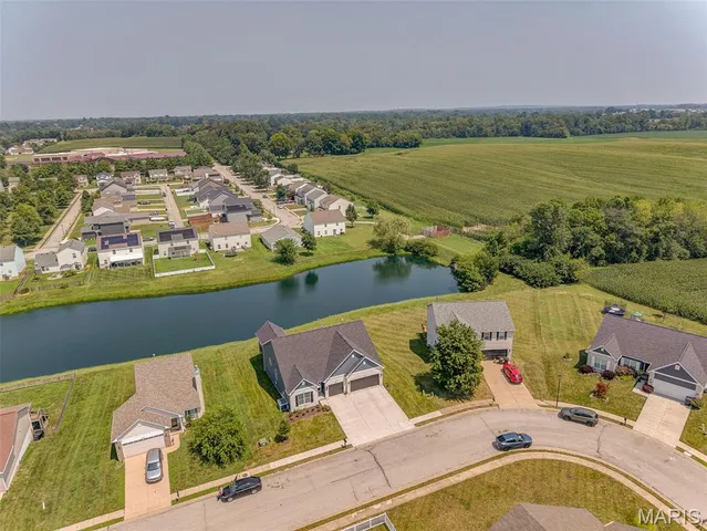 $434,900 | 2042 Woodsong Way, Belleville, IL 62220