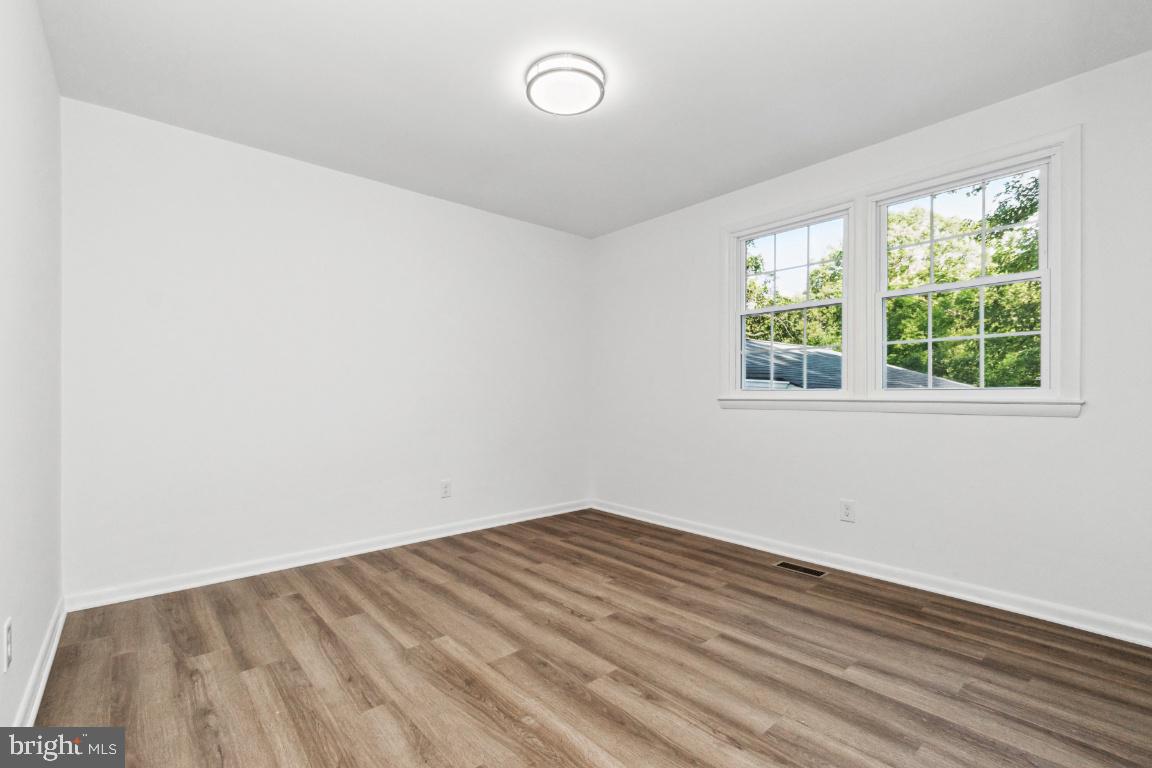 228 Falcon Drive Pasadena, MD 21122 - Photo 21 of 51 BEDROOM 3