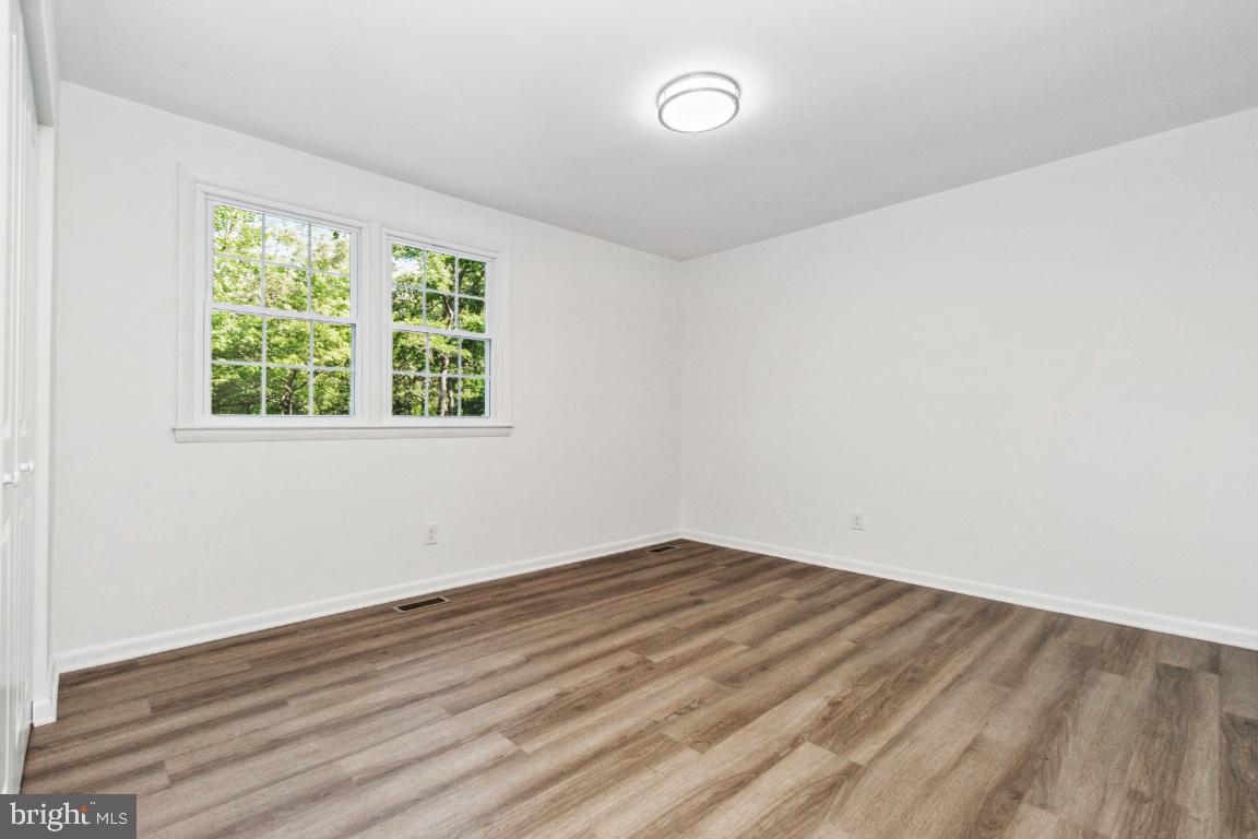 228 Falcon Drive Pasadena, MD 21122 - Photo 22 of 51 BEDROOM 2