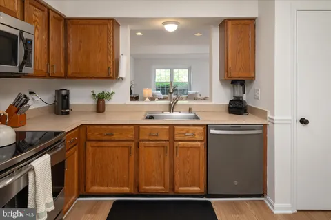 $450,000 | 8440 Oak Bush Terrace, Columbia, MD 21045