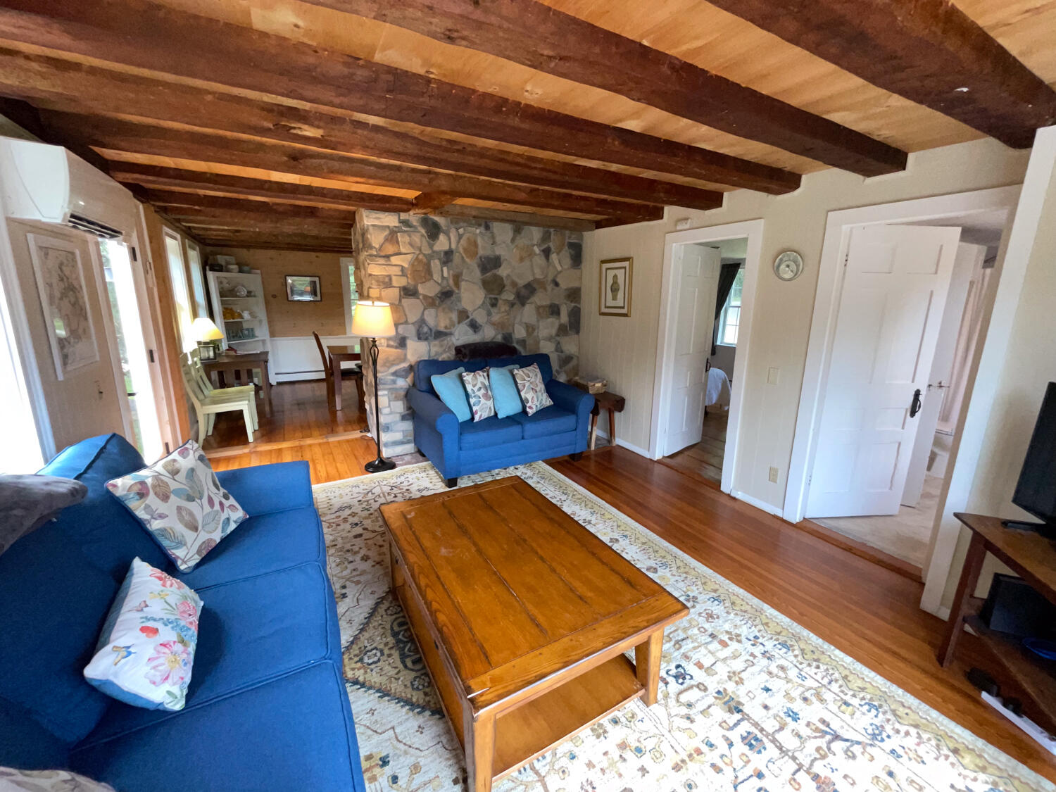 99 Whitney Farm Road Mount Desert, ME 04660 - Photo 17 of 32 Living room