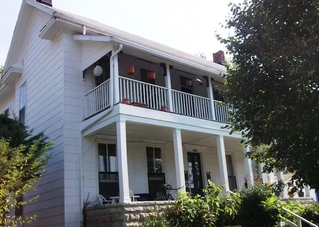 $1,150 | 726 West 6th Street, Unit 3, Bloomington, IN 47404