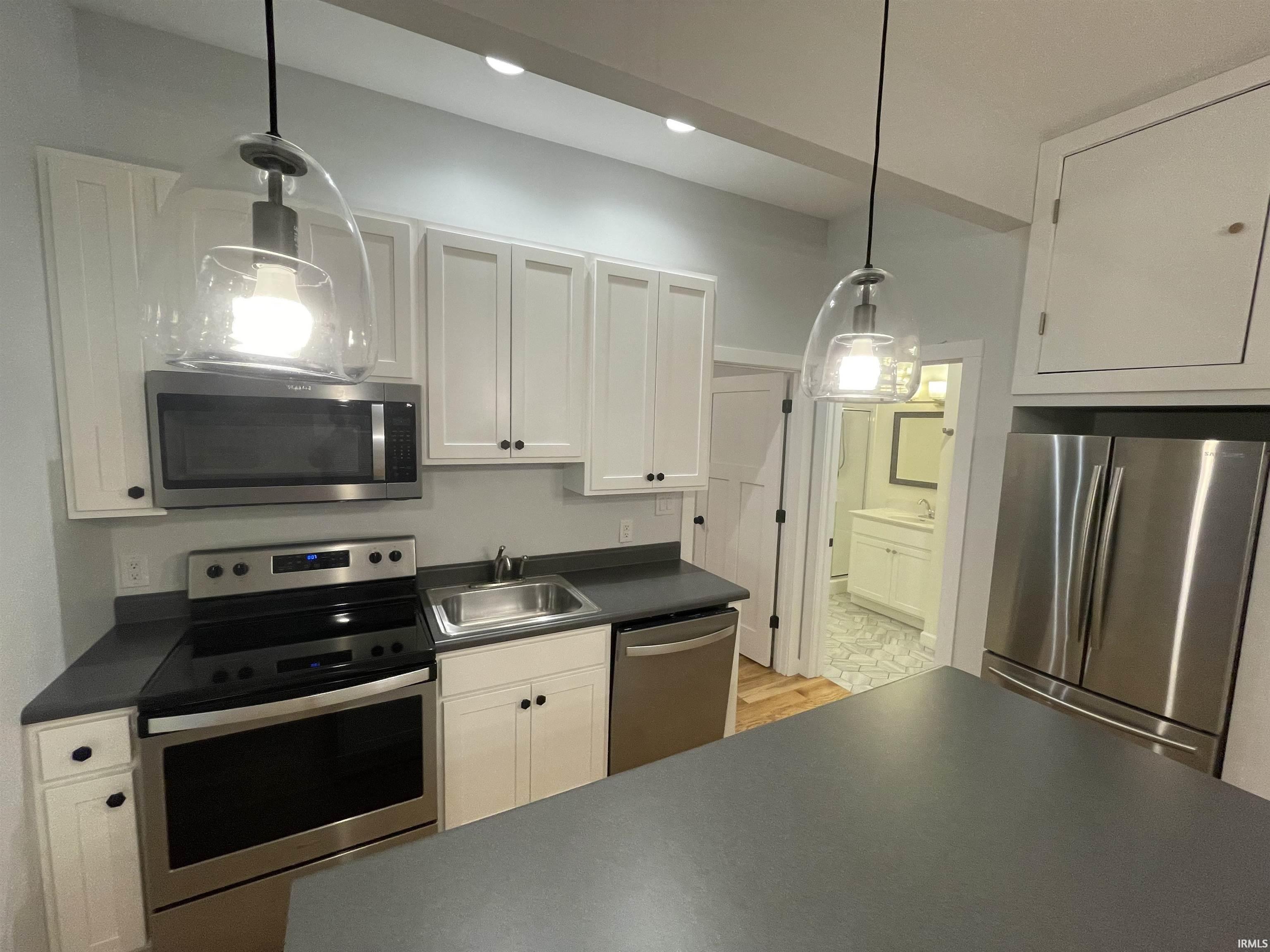 726 West 6th Street, Unit 3 Bloomington, IN 47404 - Photo 4 of 10