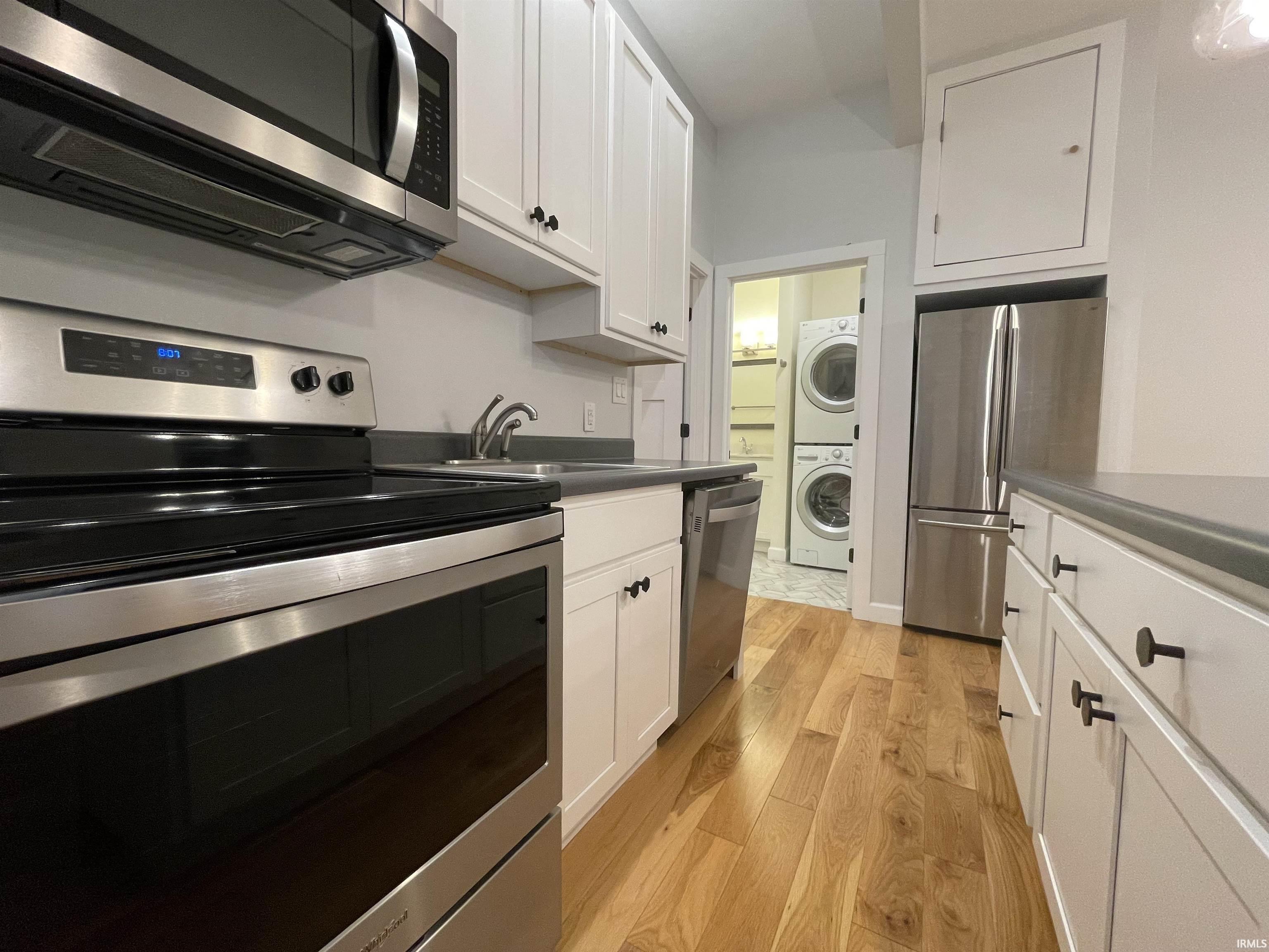 726 West 6th Street, Unit 3 Bloomington, IN 47404 - Photo 5 of 10