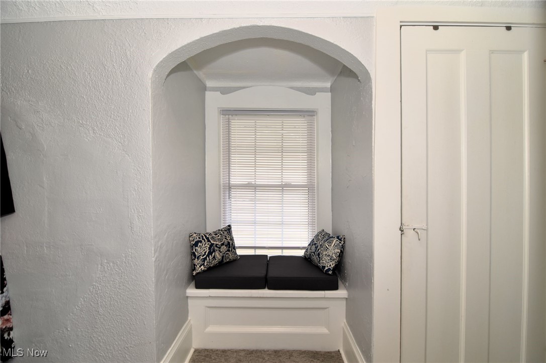 3200 Whitethorn Road Cleveland, OH 44118 - Photo 22 of 45 Walk in Closet area with storage in window seat