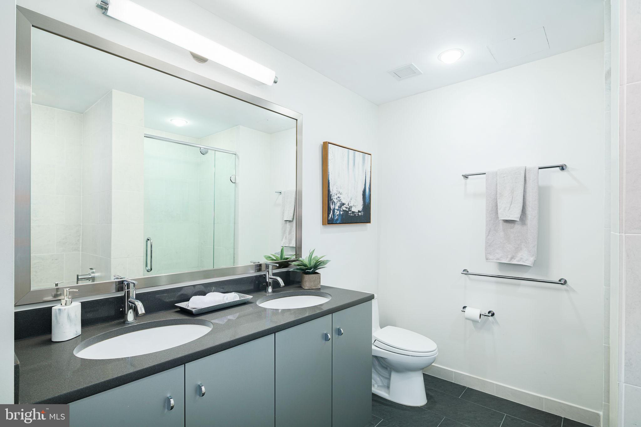 2101 Market Street, Unit 1907 Philadelphia, PA 19103 - Photo 13 of 32