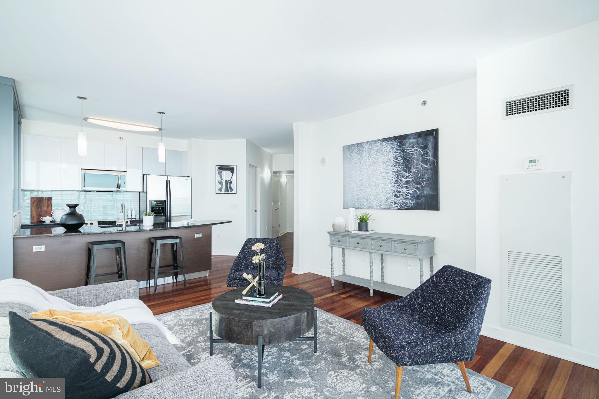2101 Market Street, Unit 1907 Philadelphia, PA 19103 - Photo 3 of 32