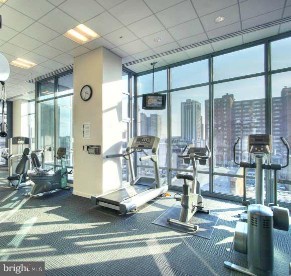2101 Market Street, Unit 1907 Philadelphia, PA 19103 - Photo 32 of 32