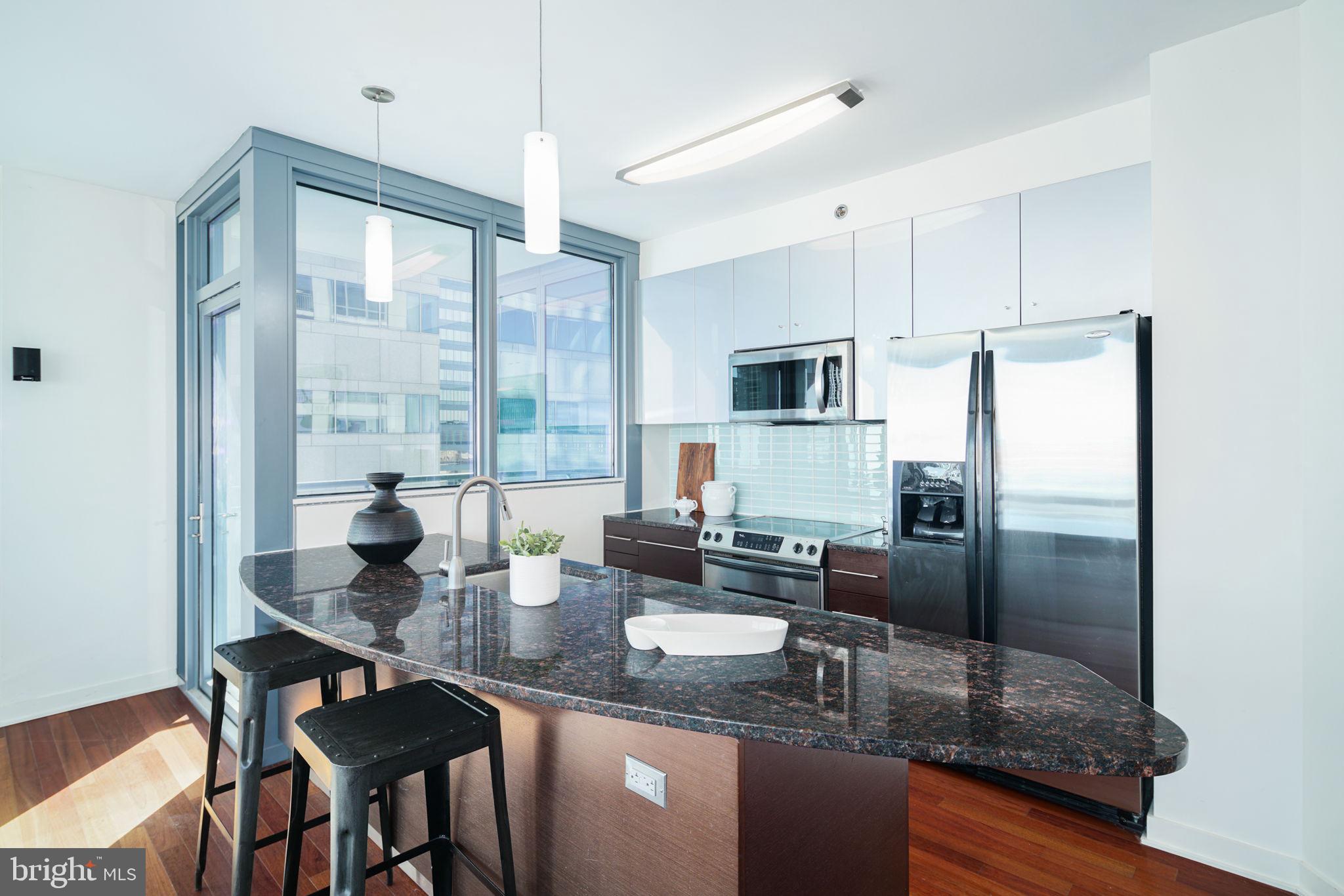 2101 Market Street, Unit 1907 Philadelphia, PA 19103 - Photo 6 of 32