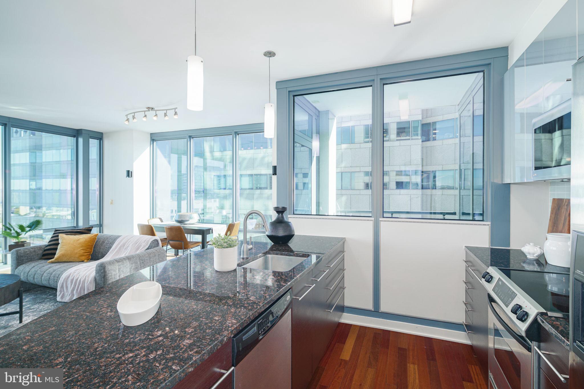 2101 Market Street, Unit 1907 Philadelphia, PA 19103 - Photo 8 of 32