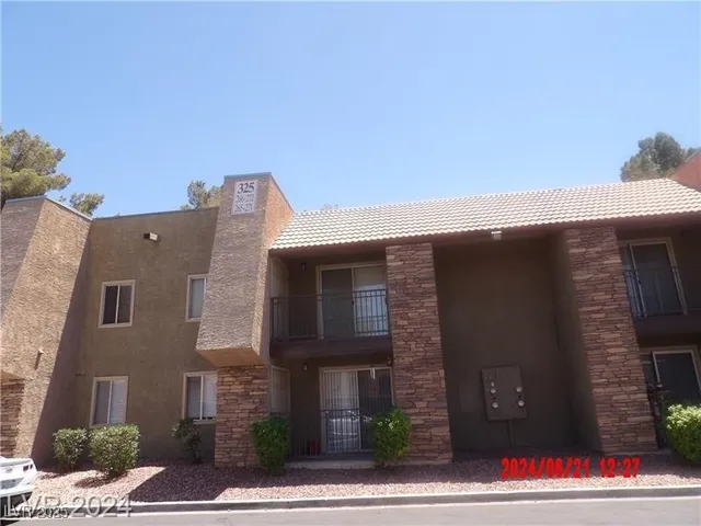 $1,300 | 5251 Indian River Drive, Unit 272, Las Vegas, NV 89103