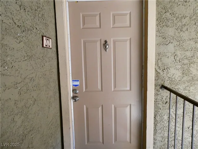 $1,300 | 5251 Indian River Drive, Unit 272, Las Vegas, NV 89103