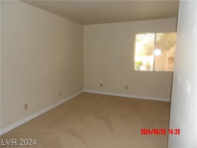 $1,300 | 5251 Indian River Drive, Unit 272, Las Vegas, NV 89103