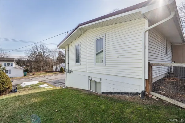 $140,000 | 120 Stanley Street, Mount Morris, NY 14510