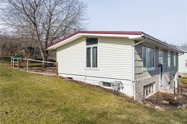 $140,000 | 120 Stanley Street, Mount Morris, NY 14510