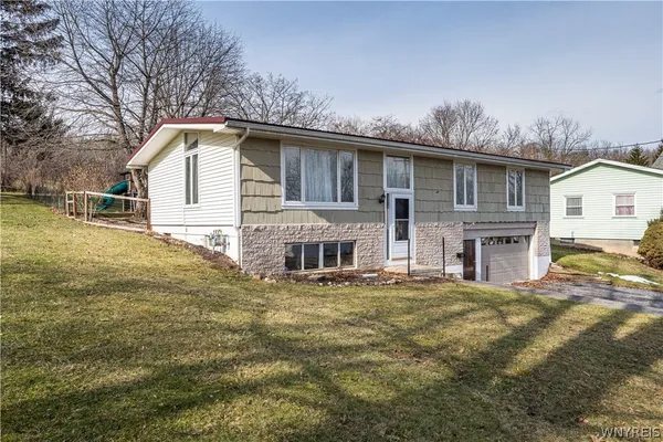 $140,000 | 120 Stanley Street, Mount Morris, NY 14510