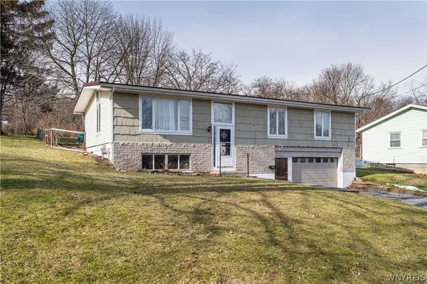 $140,000 | 120 Stanley Street, Mount Morris, NY 14510