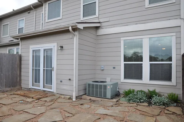 a view of a entrance door of the house