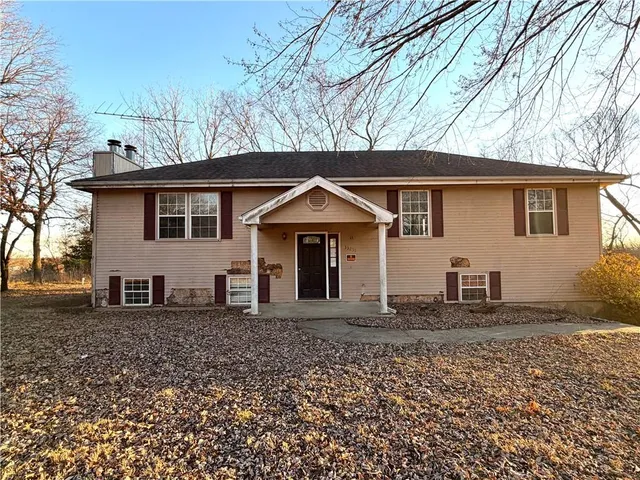 $130,000 | 33251 Koala Circle, Excelsior Springs, MO 64024