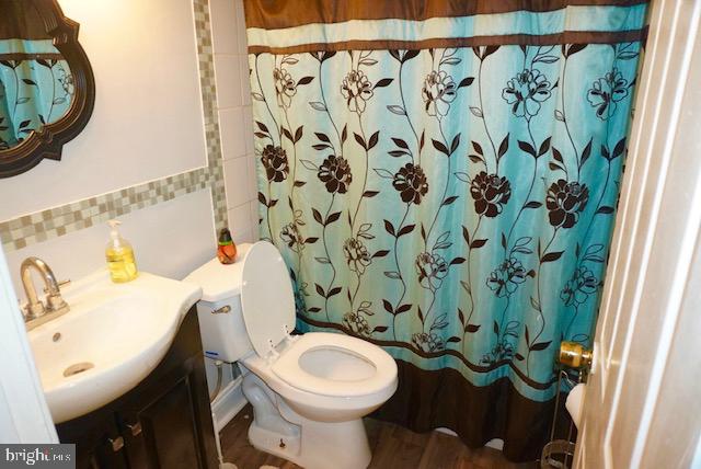 3525 Sussex Road Baltimore, MD 21207 - Photo 11 of 23 Bathroom 1 Main Level