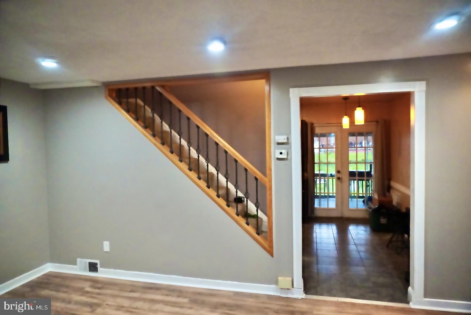 3525 Sussex Road Baltimore, MD 21207 - Photo 2 of 23