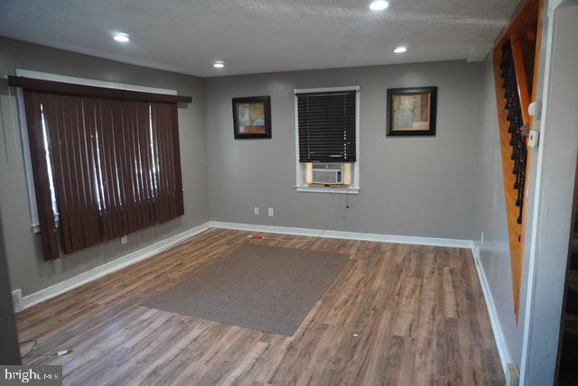3525 Sussex Road Baltimore, MD 21207 - Photo 8 of 23