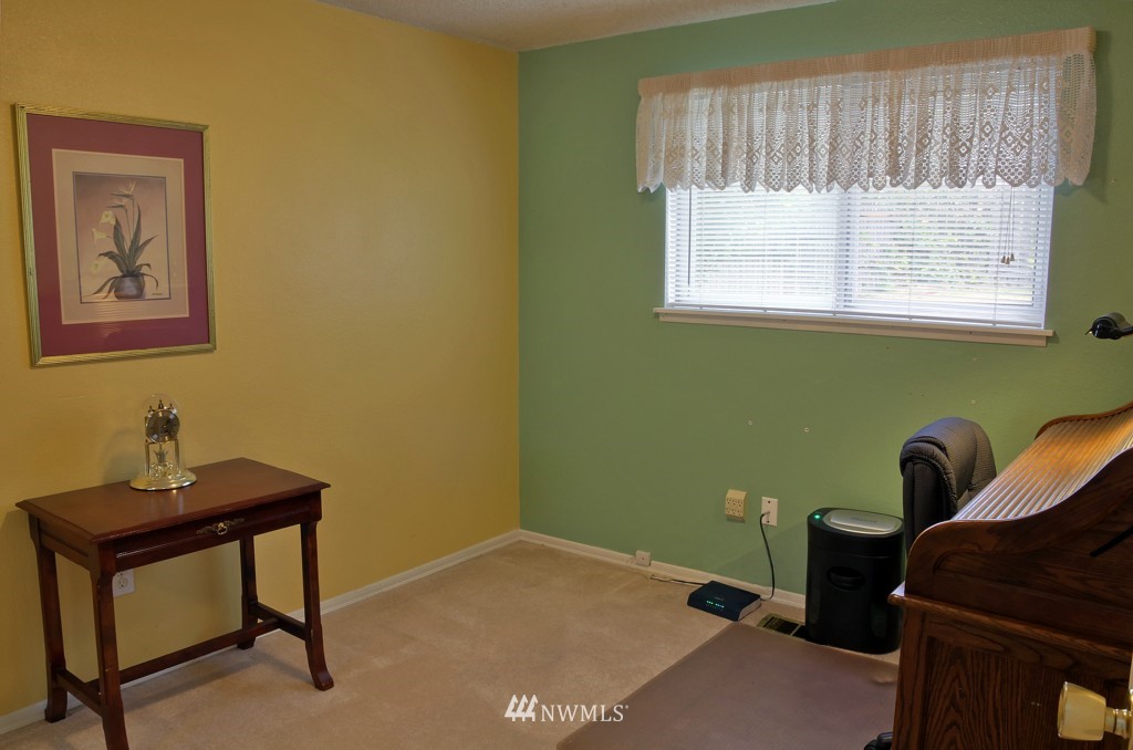 21419 6th Avenue West Bothell, WA 98021 - Photo 11 of 15