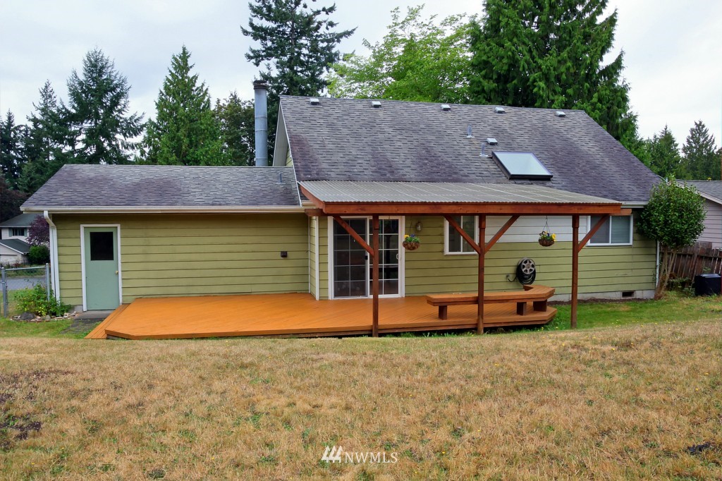 21419 6th Avenue West Bothell, WA 98021 - Photo 13 of 15