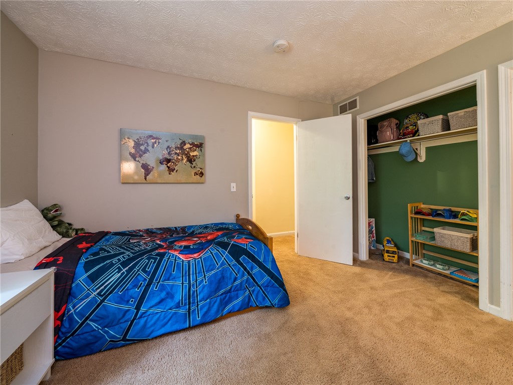 1058 Cunningham Drive Victor, NY 14564 - Photo 16 of 24 2nd Bedroom _1