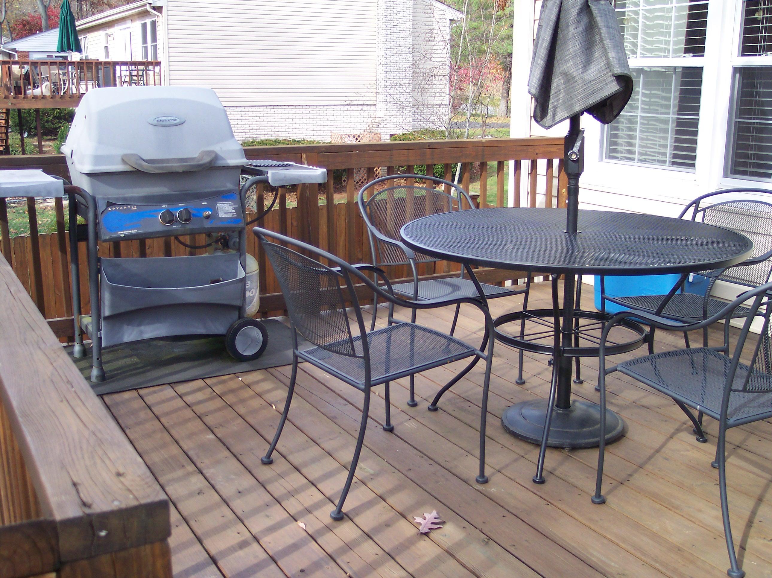 289 Scalybark Drive Blue Ridge, VA 24064 - Photo 53 of 73 a view of a chairs and tables in the balcony