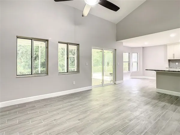 $2,995 | 6708 Yardley Way, Tampa, FL 33647