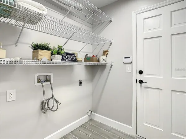 $2,995 | 6708 Yardley Way, Tampa, FL 33647