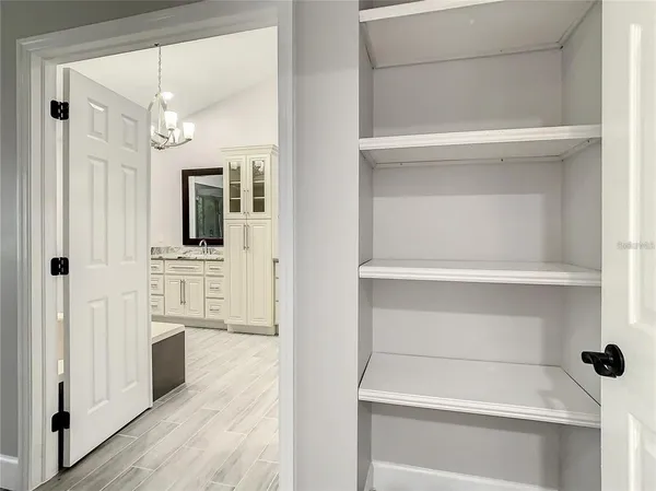 $2,995 | 6708 Yardley Way, Tampa, FL 33647