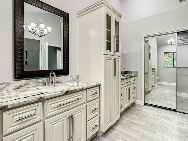 $2,995 | 6708 Yardley Way, Tampa, FL 33647