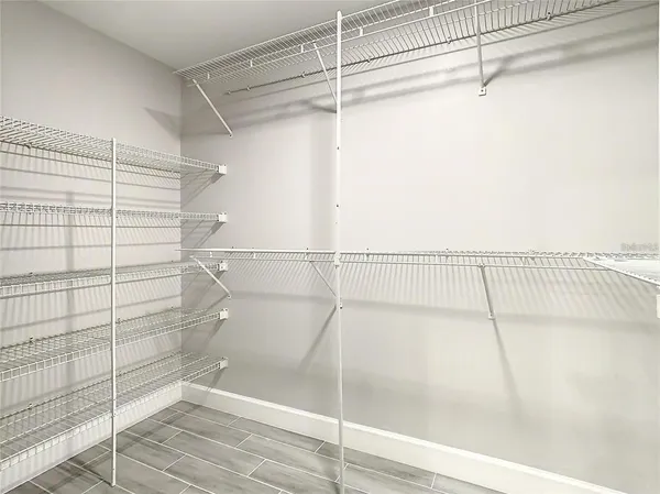 $2,995 | 6708 Yardley Way, Tampa, FL 33647